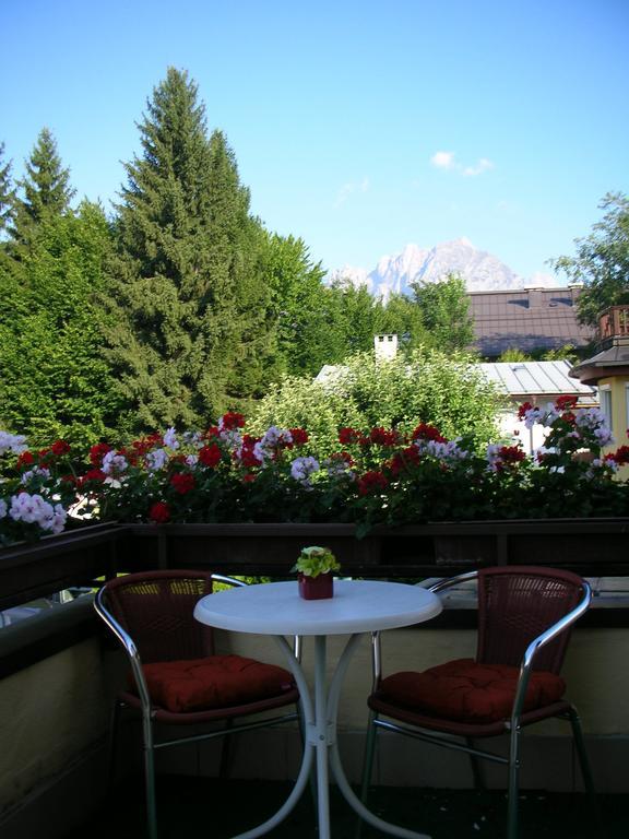 Appartement Café Rainer à St. Johann in Tirol Extérieur photo