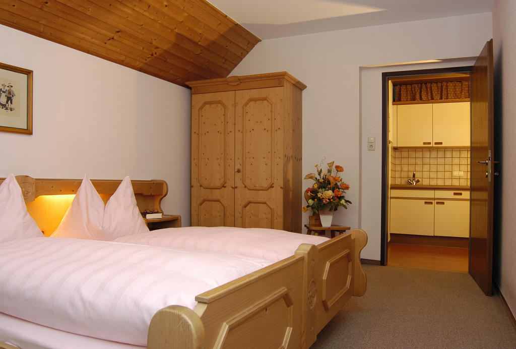 Appartement Café Rainer à St. Johann in Tirol Chambre photo