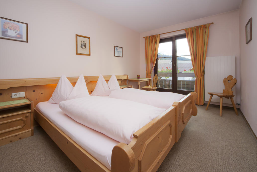Appartement Café Rainer à St. Johann in Tirol Extérieur photo